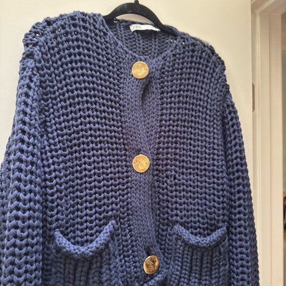 Zara Chunky Knit Cardigan with gold buttons - Picture 3 of 4